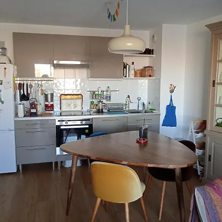 Cosy Terrasse Vue Quai Canal + Parking Апартаменты *